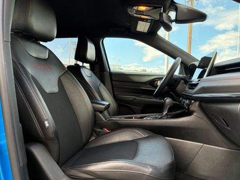 Used 2025 Jeep Compass Trailhawk image 35