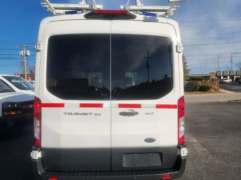 Used 2018 Ford Transit 150 XLT image 16