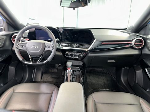 Certified 2024 Chevrolet Trax RS w/ Driver Confidence Package image 2