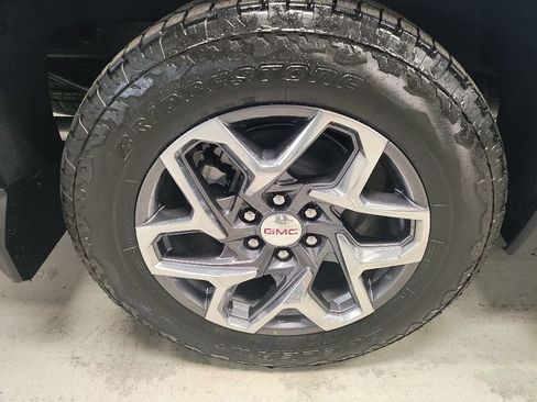 New 2026 GMC Sierra 1500 SLT AWD/4WD image 3