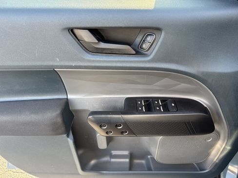 Used 2022 Ford Maverick XL FWD image 10