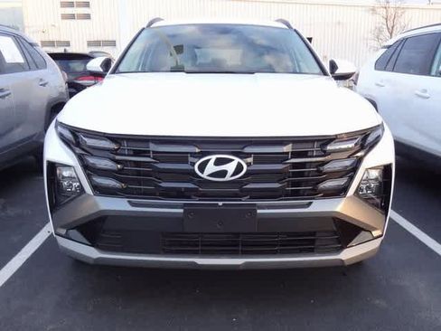 Used 2025 Hyundai Tucson SEL image 2