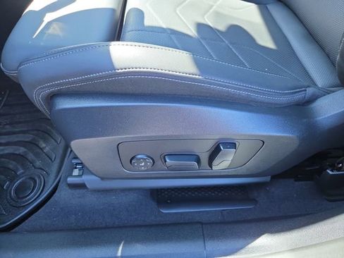 Used 2023 BMW X1 xDrive28i w/ Premium Package image 19