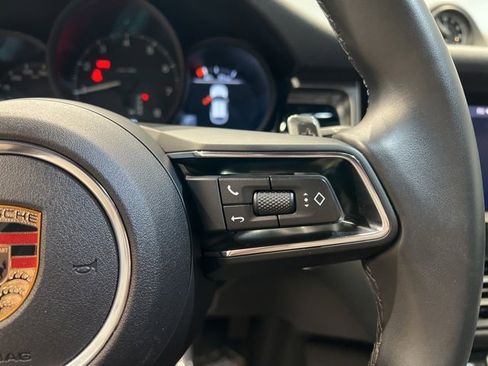 Used 2025 Porsche Macan Turbo image 26