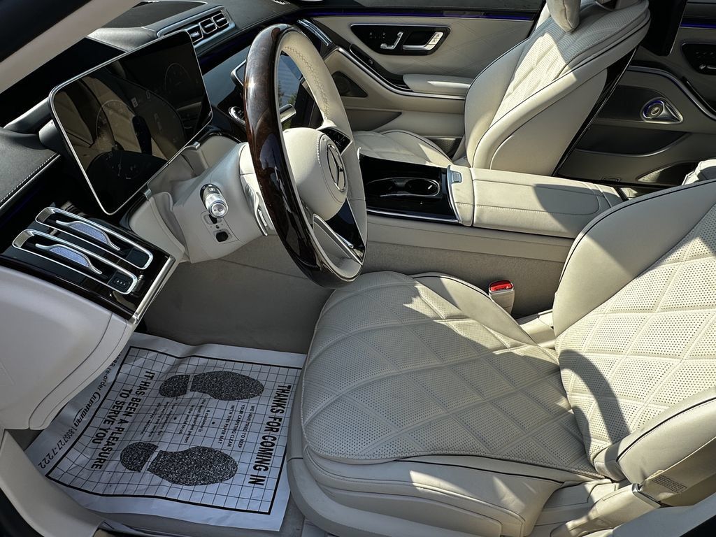 New 2026 Mercedes-Benz Maybach S 680 4MATIC image 10