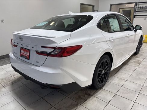 New 2026 Toyota Camry SE image 4