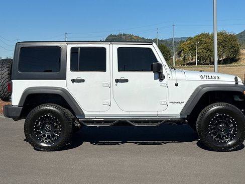 Used 2017 Jeep Wrangler Unlimited Sport image 2