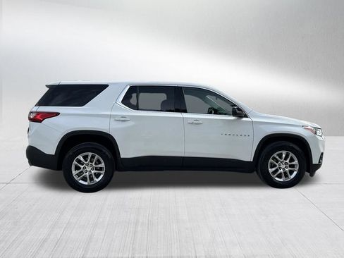 Used 2021 Chevrolet Traverse LS FWD image 4
