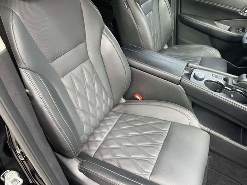 Used 2026 Nissan Rogue Platinum w/ Platinum Premium Package AWD/4WD image 20