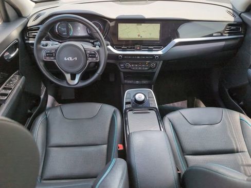 Used 2022 Kia Niro EX Premium FWD image 28