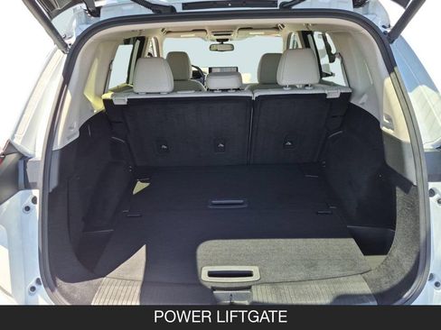 Certified 2025 Nissan Rogue SL AWD/4WD image 24