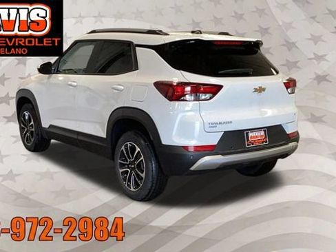 New 2026 Chevrolet TrailBlazer LT w/ LT Cold Weather Package AWD/4WD image 4