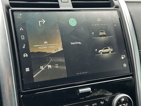 Used 2024 Land Rover Discovery Dynamic SE image 34