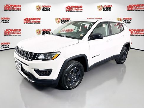 Used 2019 Jeep Compass Sport w/ Tech Group AWD/4WD image 12