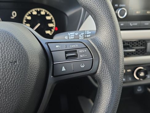 Certified 2025 Honda HR-V LX image 18