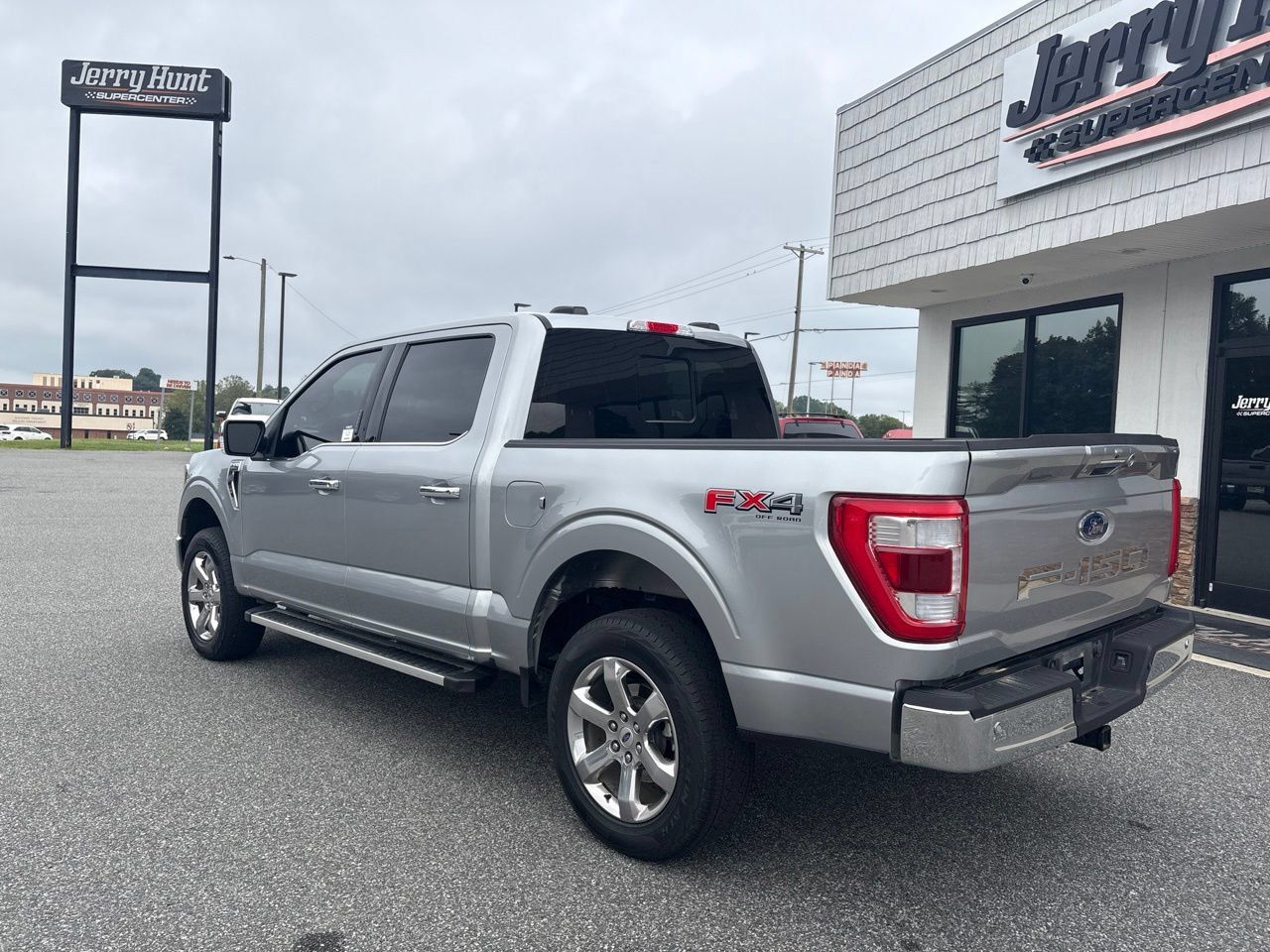 Used 2023 Ford F150 Lariat w/ Equipment Group 502A High AWD/4WD image 5