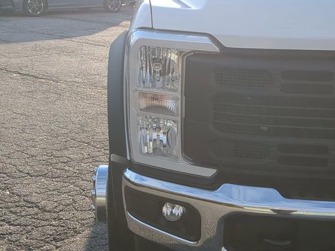 Used 2025 Ford F450 XL w/ 360-Degree Camera Package image 8