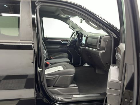 Used 2026 Chevrolet Silverado 1500 RST AWD/4WD image 19