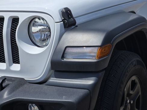Used 2023 Jeep Wrangler Sport AWD/4WD image 8