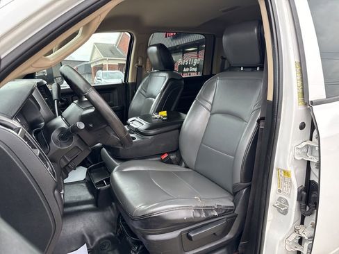 Used 2020 RAM 3500 Tradesman w/ Chrome Appearance Group image 2