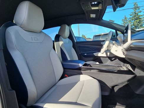 Used 2023 Volkswagen ID.4 Pro S Plus image 30