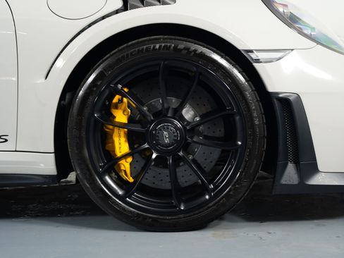 Used 2019 Porsche 911 GT2 RS image 8