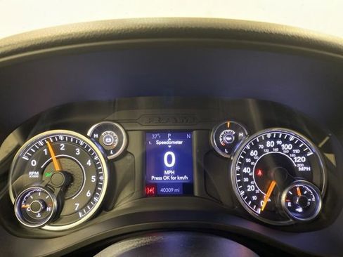 Used 2022 RAM 1500 Big Horn AWD/4WD image 9