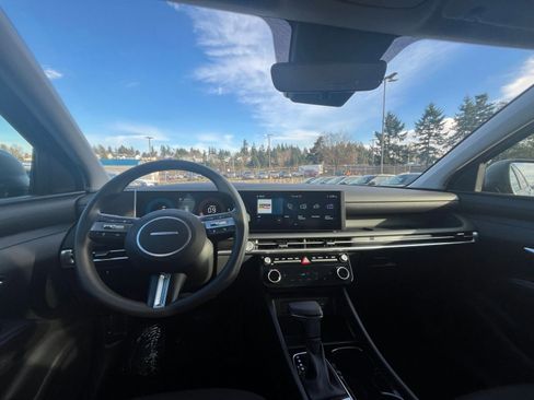 Used 2025 Hyundai Tucson SEL image 35