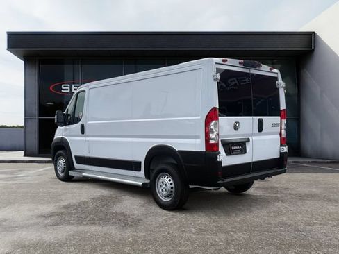 Used 2025 RAM ProMaster 2500 w/ U-Haul Equipment Group FWD image 3