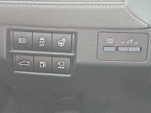 Certified 2022 Toyota Avalon Limited w/ Advanced Safety Package FWD image 25