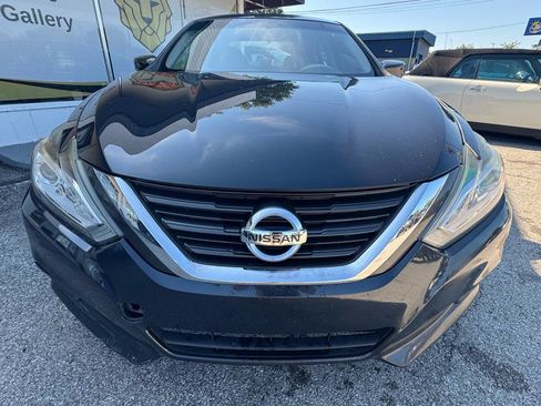 Used 2016 Nissan Altima 2.5 S w/ Power Driver Seat Package FWD image 9