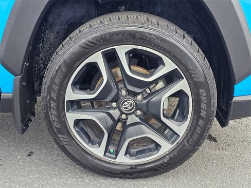 Used 2019 Toyota RAV4 Adventure image 9