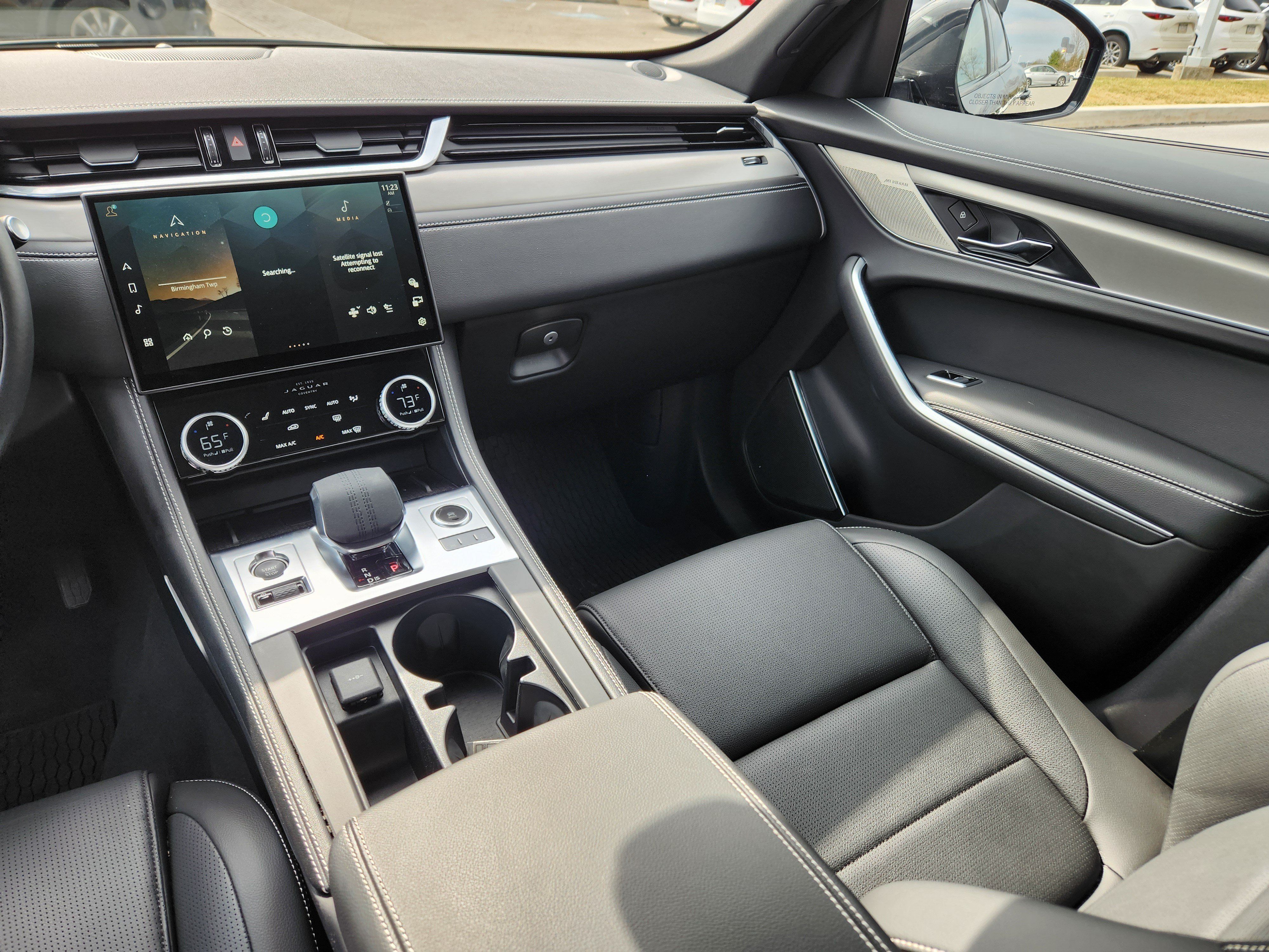 Certified 2026 Jaguar F-PACE R-Dynamic S AWD/4WD image 14