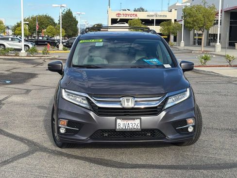 Used 2018 Honda Odyssey Elite image 2
