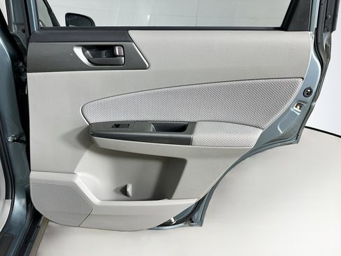 Used 2012 Subaru Forester 2.5X w/ Alloy Wheel Pkg image 27