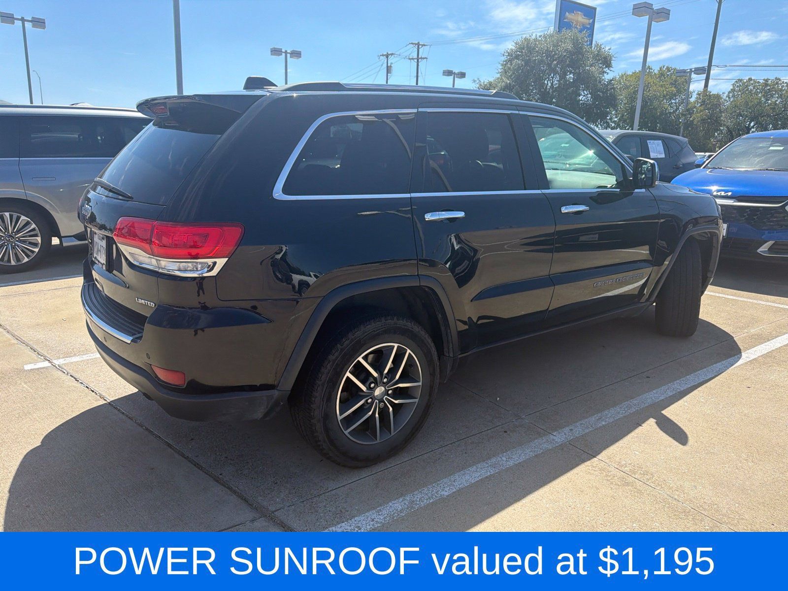 Used 2018 Jeep Grand Cherokee Limited AWD/4WD image 4