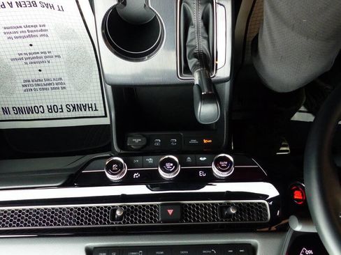 Used 2025 Honda Civic Sport image 31