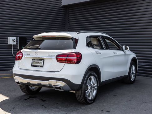 Used 2020 Mercedes-Benz GLA 250 4MATIC image 9