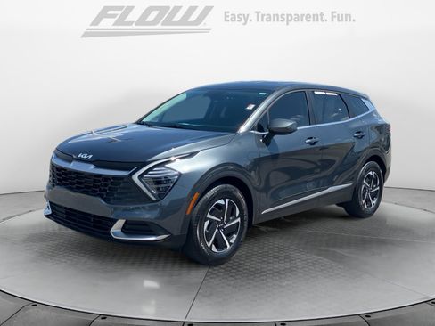 Used 2025 Kia Sportage LX FWD image 4