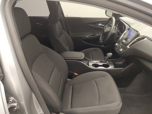 Used 2025 Chevrolet Malibu LS FWD image 21