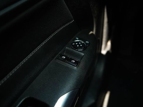 Used 2020 Ford Mustang Coupe RWD image 28