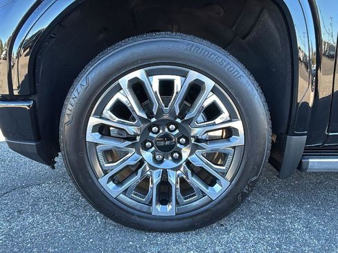 Certified 2024 GMC Sierra 1500 Denali Ultimate image 11