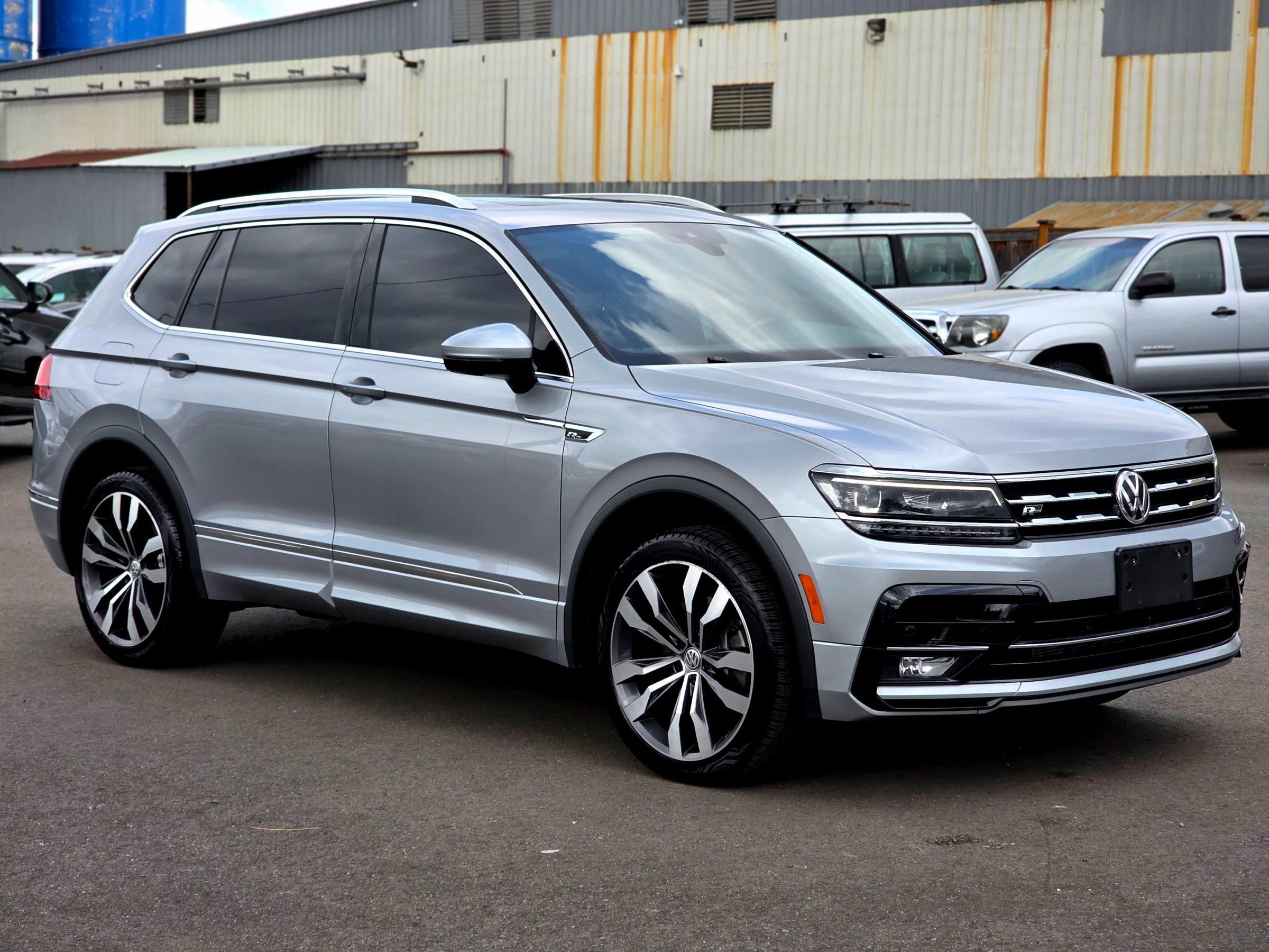 Used 2021 Volkswagen Tiguan SEL Premium R-Line AWD/4WD image 1
