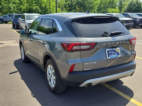 Certified 2023 Ford Escape Active w/ Tech Pack #1 AWD/4WD image 3
