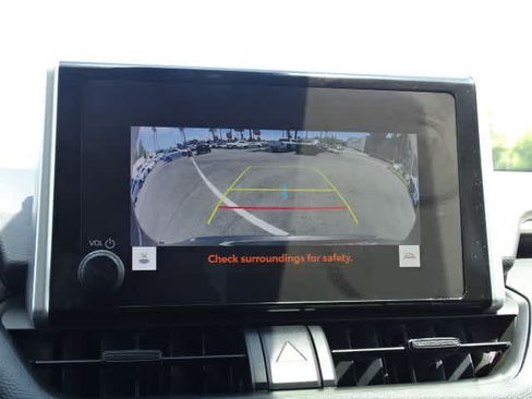 Used 2025 Toyota RAV4 XLE w/ Convenience Package FWD image 29