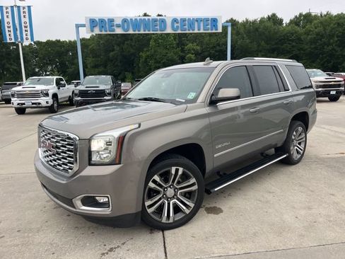 Used 2019 GMC Yukon Denali w/ Denali Ultimate Package RWD image 2