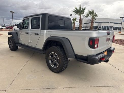 Certified 2022 Jeep Gladiator Rubicon w/ Cold Weather Group image 3