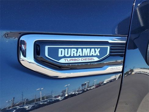 Used 2023 GMC Sierra 1500 SLT w/ SLT Premium Package image 29