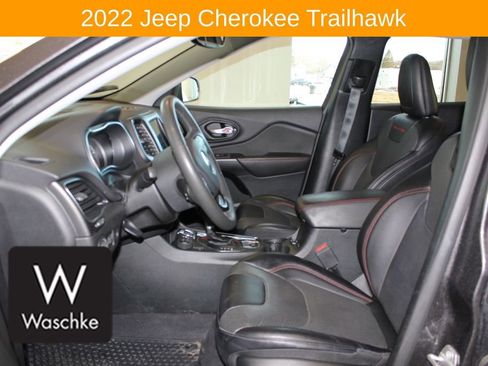 Used 2022 Jeep Cherokee Trailhawk w/ Premium Leather Package image 17