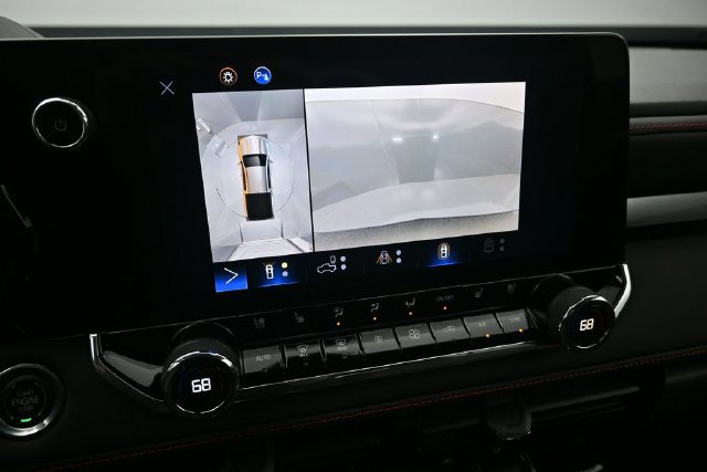 Used 2023 Chevrolet Colorado Z71 w/ Z71 Convenience Package 2 AWD/4WD image 26